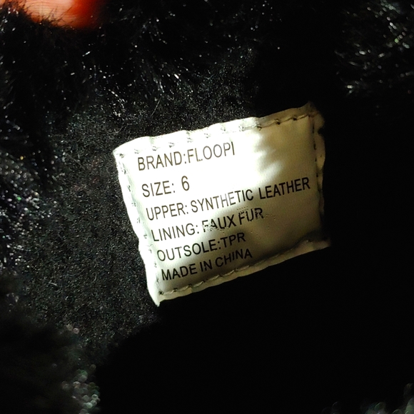 NWOT * FLOOPI * SIZE 6 * BLACK FAUX FUR/FAUX LEATHER BOOTIES * SUPER SOFT 💗 - Picture 11 of 11